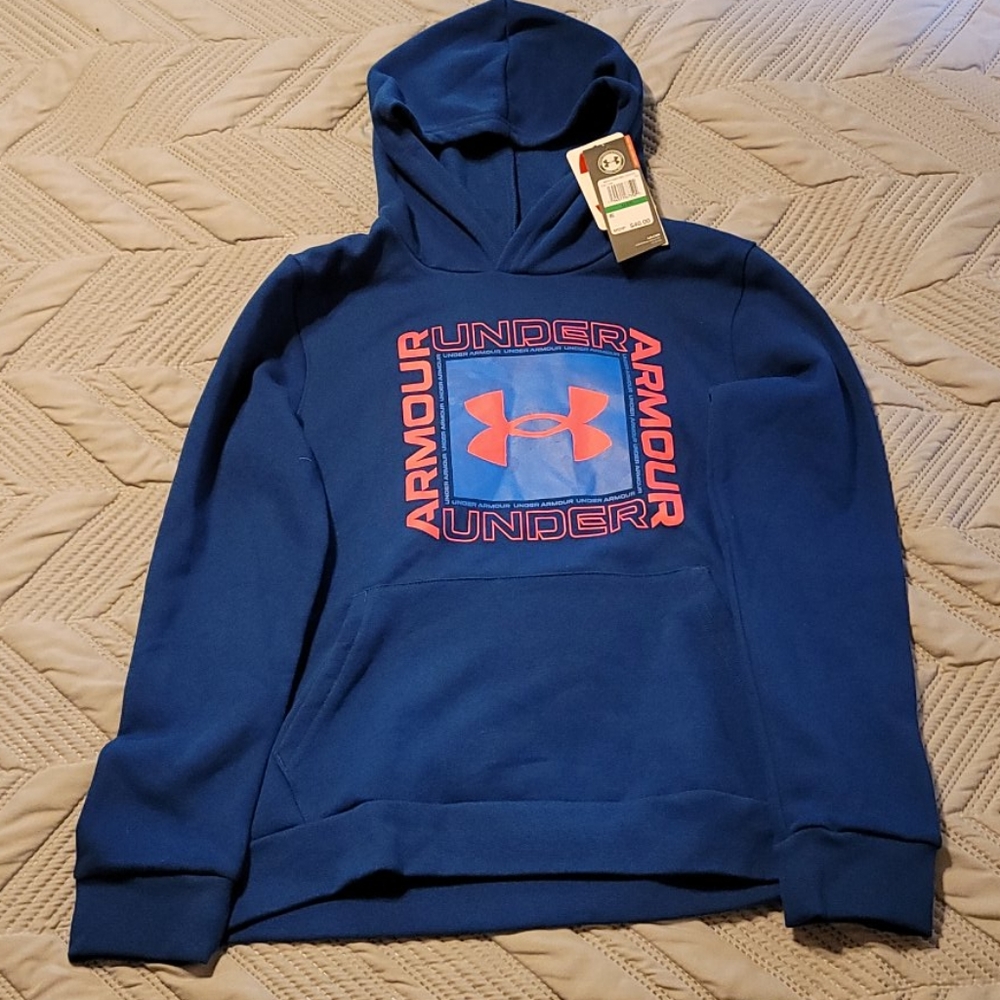 Youth L UnderArmour Hoodie, brand new never worn.